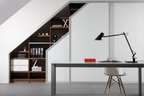 Wandkast schuine helling